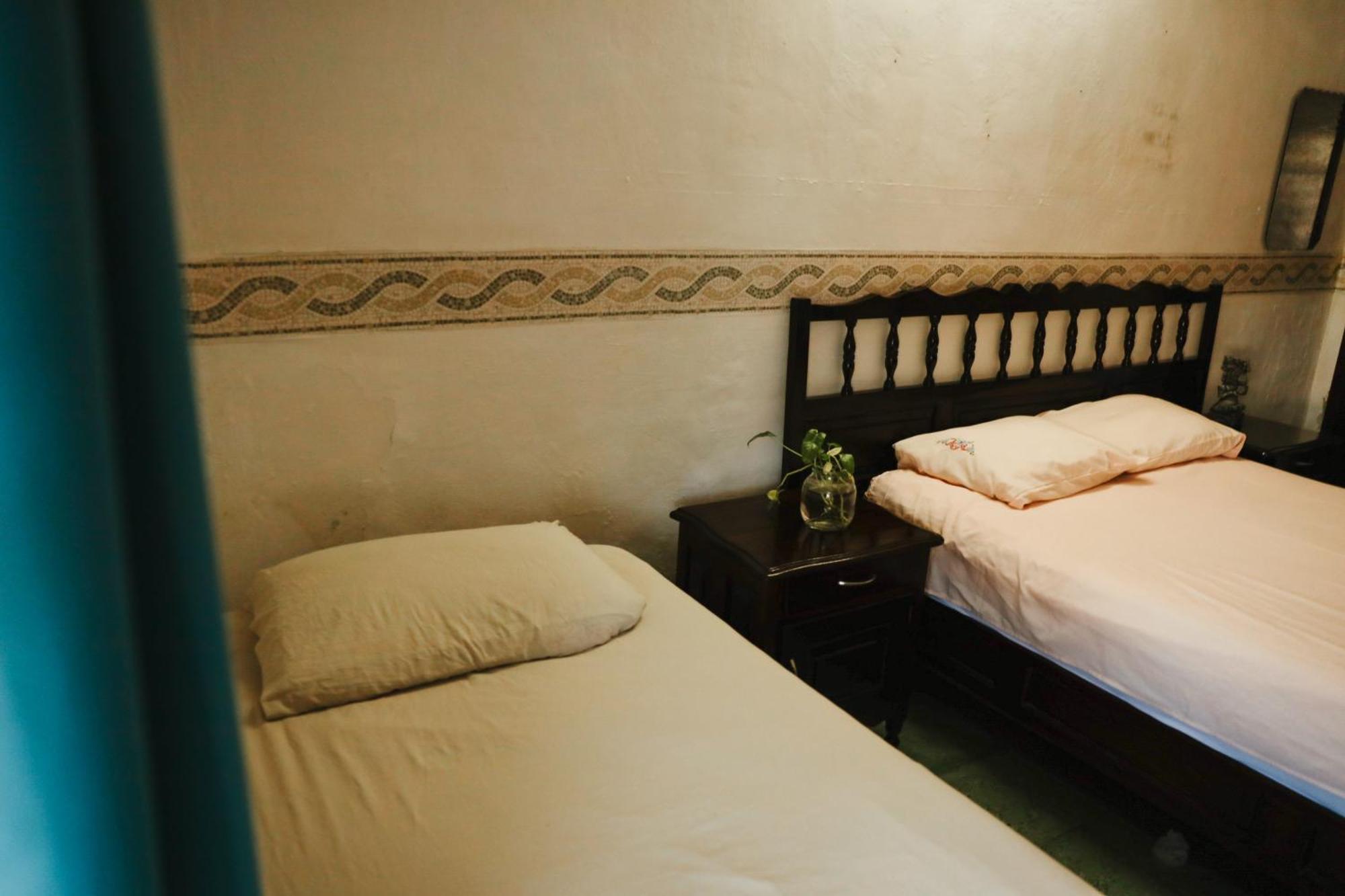 Hostal Casa Cucu - Wifi, Hot Water, Ac, Free Water Refill - Stay 3 Nights Or More And Get 1 Day Free Bikes & 1 Free Laundry Wash Valladolid  Exterior photo